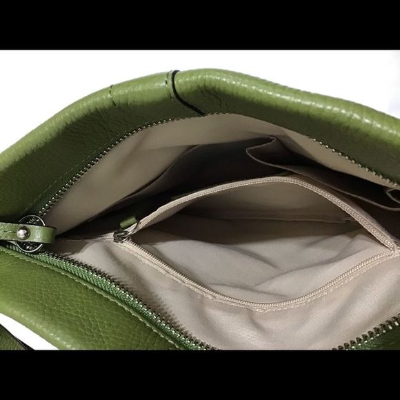 Coach Rare Green Leather Shoulder Crossbody Bag Good PreOwned Condition - Picture 9 of 13